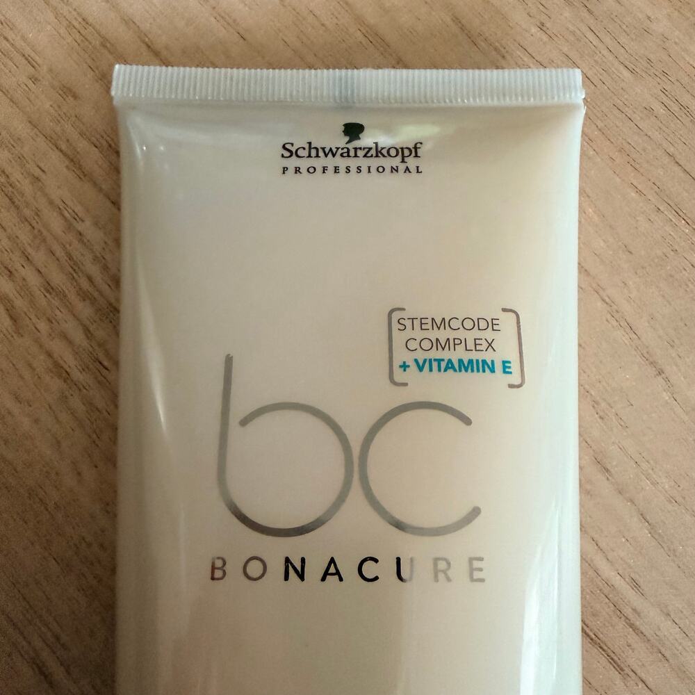 Schwarzkopf Professional BC Bonacure Scalp Genesis Anti-Dandruff Shampoo NEW